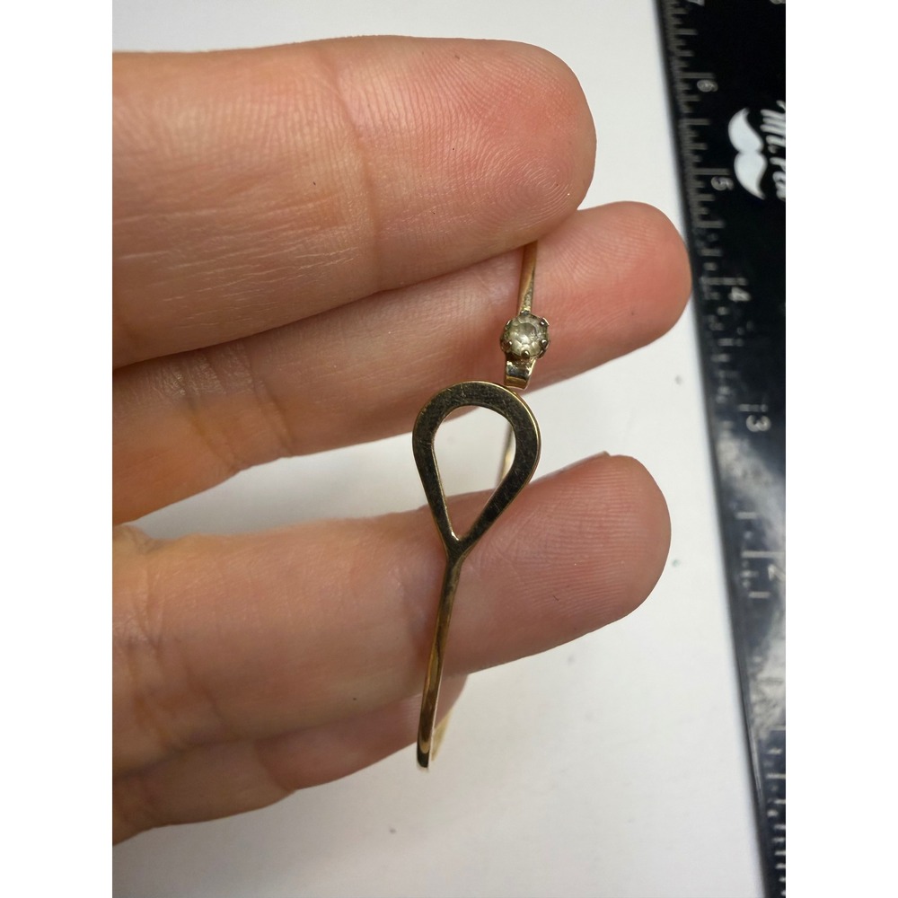 Avon Gold Tone Rhinestone Teardrop Hook Eye Bangle Bracelet Vintage